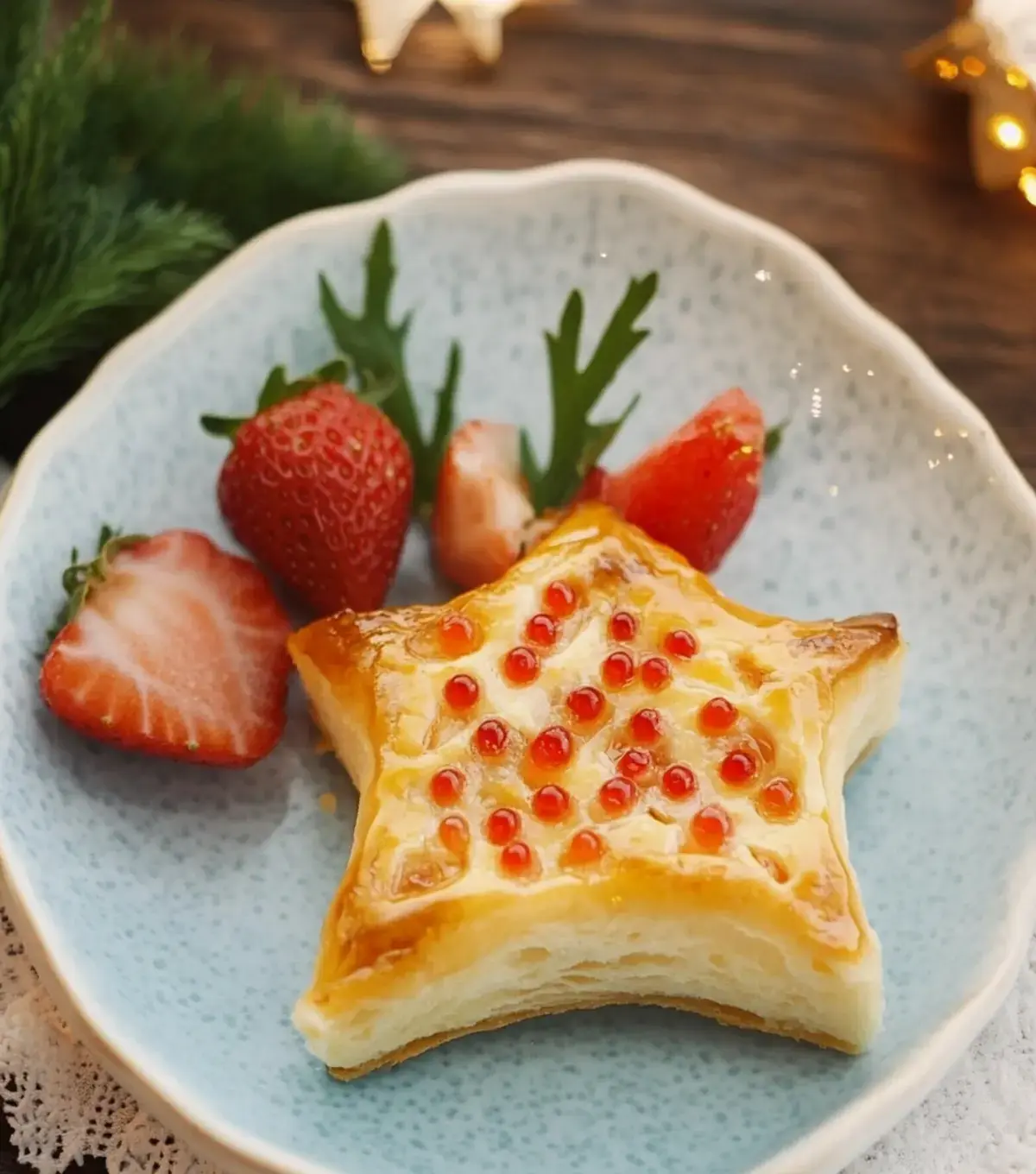Puff pastry stars with salmon